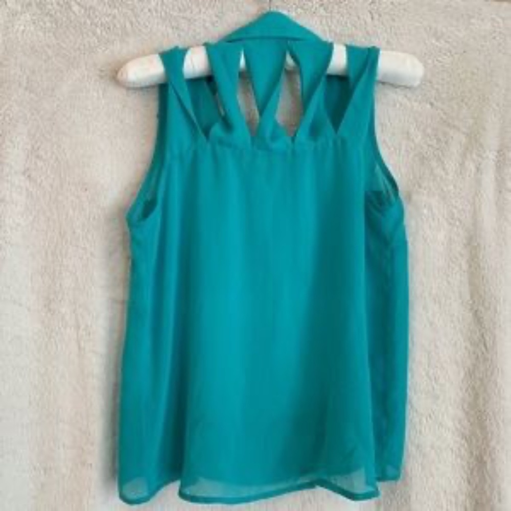 Sheer Green Tank Top with Twisted Back Strappy Accents Size XS Charlotte Russe - Picture 4 of 6
